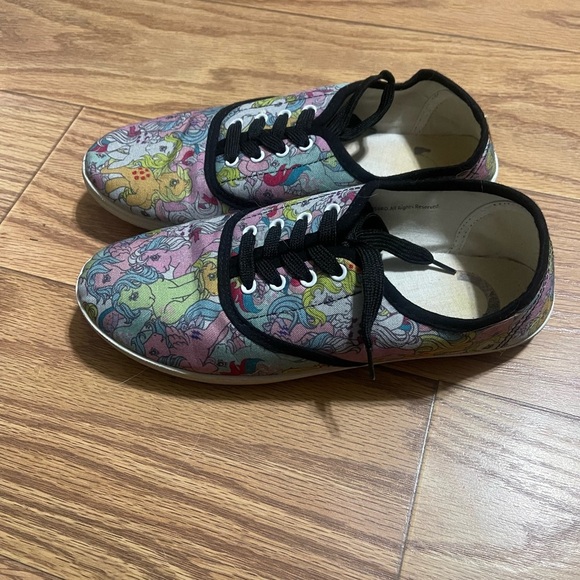My Little Pony Shoes 10 - Picture 3 of 5